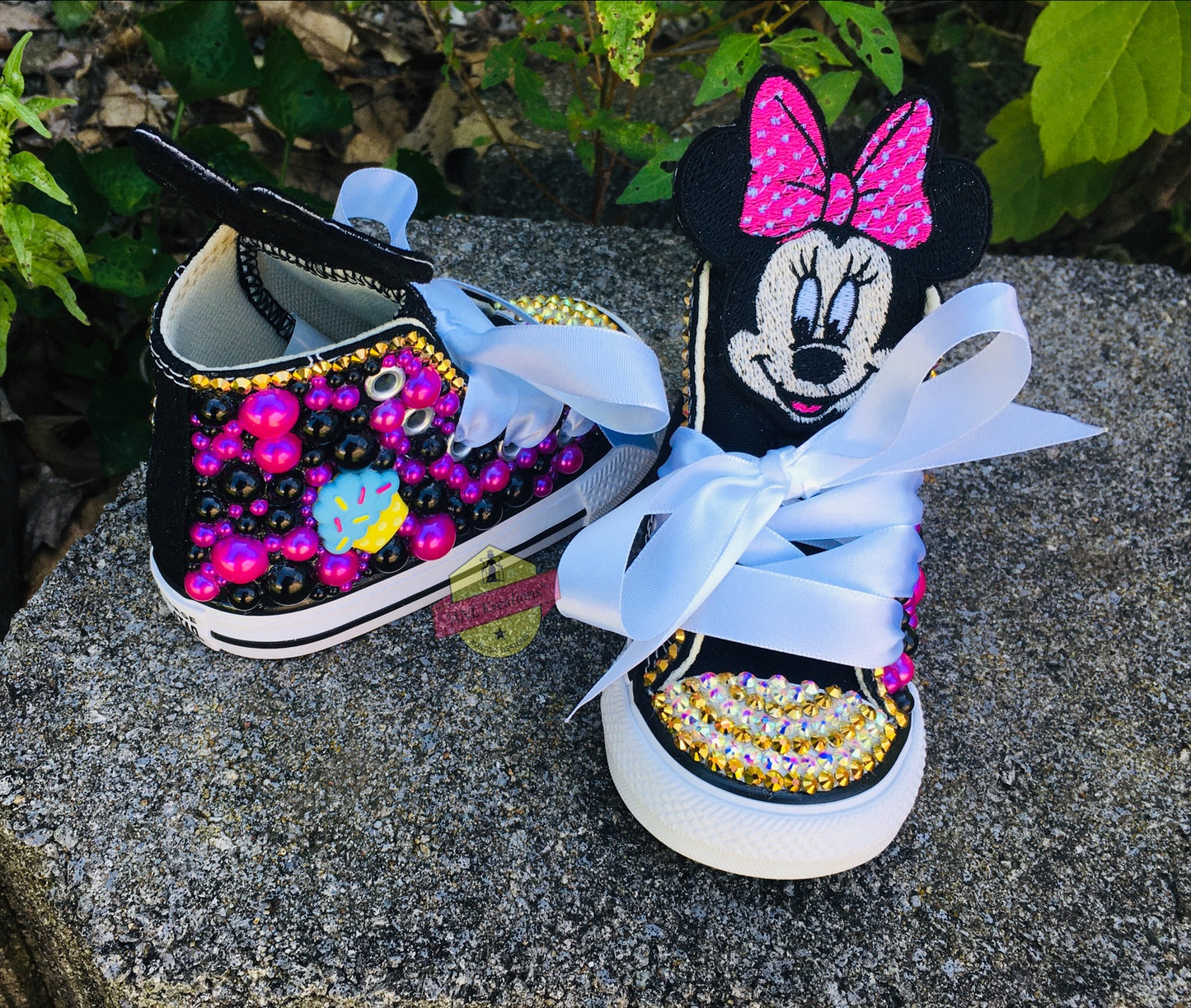 Minnie Mouse Birthday Shirt, Minnie B-day Outfit. Optional matching hairbows, ruffle socks and Tu-Tu and Shoes. Other numbers available..
