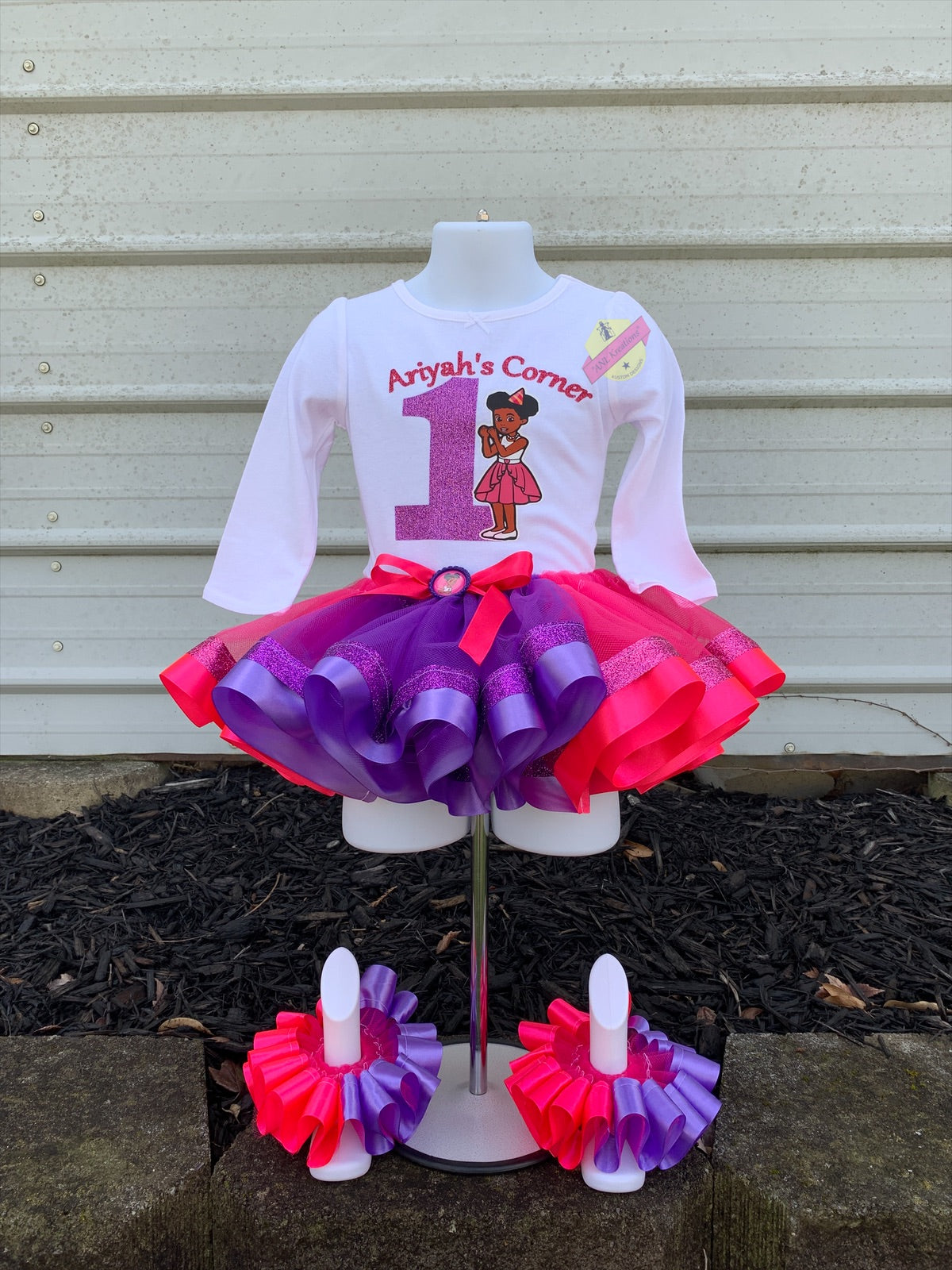 Gracie’s Corner Birthday Shirt, Gracie’s B-day Outfit. Optional matching hairbows, ruffle socks and Tu-Tu and Shoes. Other numbers available..