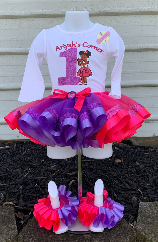 Gracie’s Corner Birthday Shirt, Gracie’s B-day Outfit. Optional matching hairbows, ruffle socks and Tu-Tu and Shoes. Other numbers available..