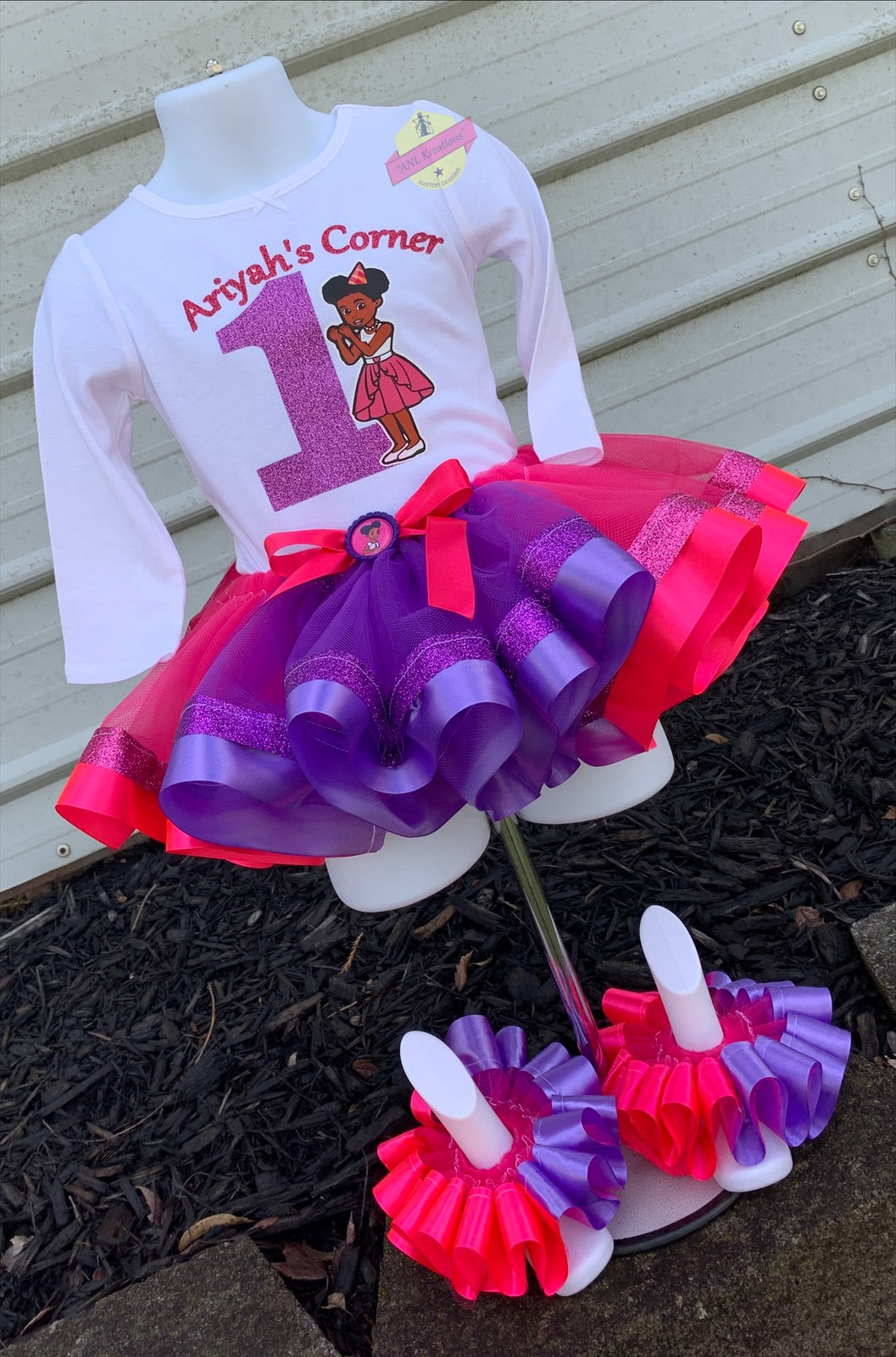 Gracie’s Corner Birthday Shirt, Gracie’s B-day Outfit. Optional matching hairbows, ruffle socks and Tu-Tu and Shoes. Other numbers available..